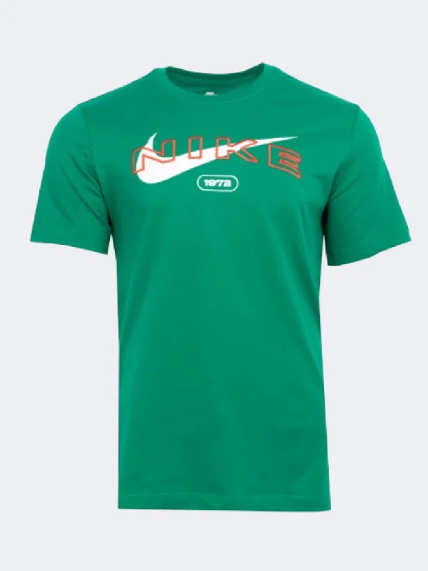 Nike Sportswear Club Ssnl Hbr Men Lifestyle T-Shirt Malachite/Orange